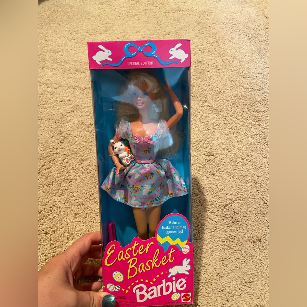 Vintage Mattel 14613 - 1995 Easter Basket Barbie Special Edition - Never Opened